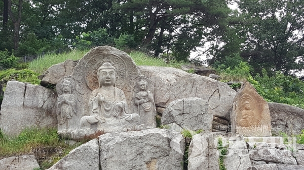 ​영주 가흥동 마애여래삼존상 및 여래좌상ⓒ영주시