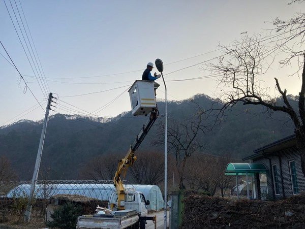 별천지 가로등과 LED가로등  교체 현장 @영양군