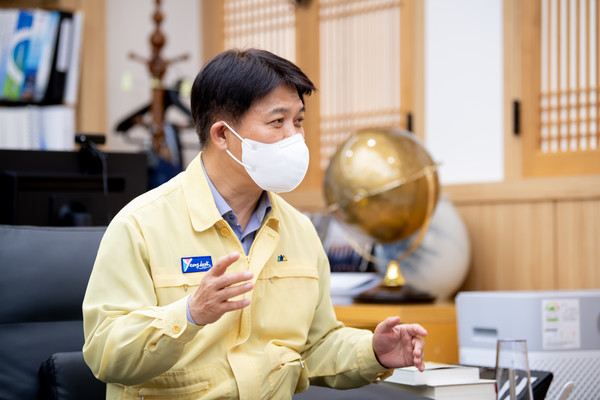 ▲이희진 영덕군수.ⓒ영덕군