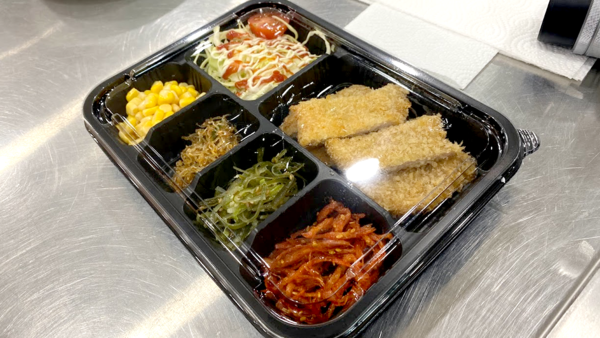 ▲4회차 때 진행된 돈가스 도시락 완성품. ⓒ영남경제 자료