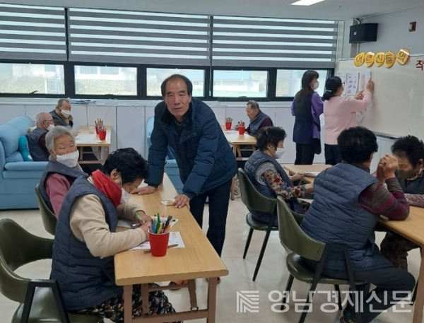 ▲ 지역민과 함께하는 김기만 조합장. ⓒ구룡포농업협동조합     