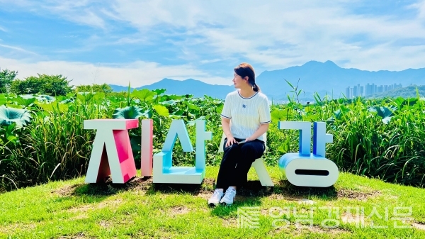 ▲ 지산샛강 생태공원에 설치된 조형물 벤치. ⓒ구미시