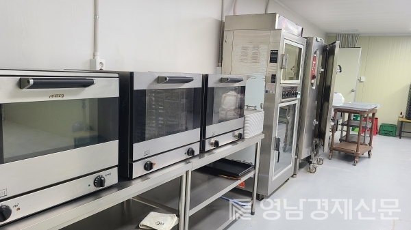 ▲ 깔끔한 제조 공장 내부 모습. ⓒ송정영농조합