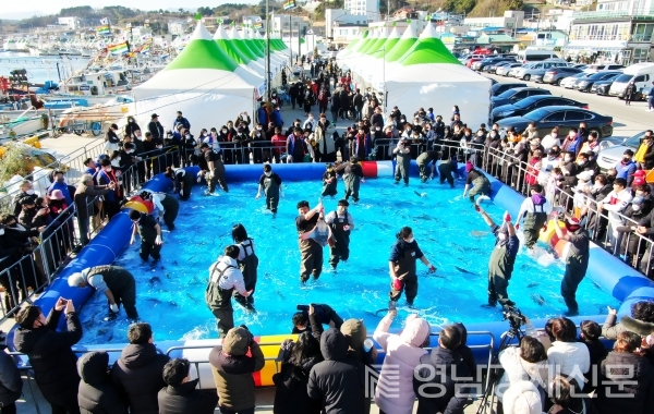 ▲ 울진군은 12월 15일부터 17일까지 3일 동안 죽변항에서 ‘죽변항 수산물축제’를 개최한다고 밝혔다. ⓒ울진군