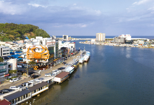 ▲ 영덕군 강구항 전경 ⓒ영남경제 자료