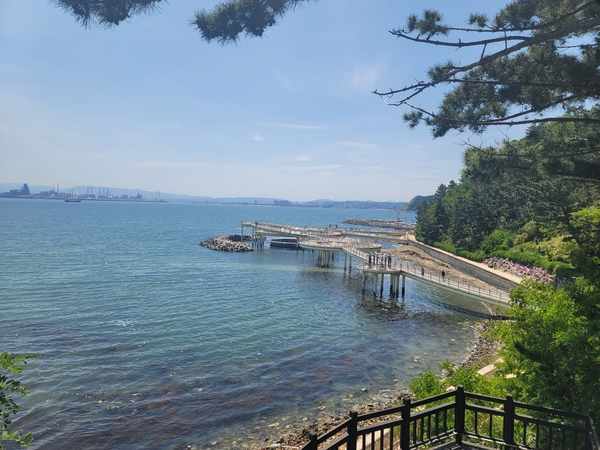 ▲ 해상스카이워크와 영일만 ⓒ영남경제 자료