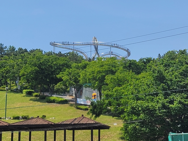 ▲ 환호공원과 스페이스워크 ⓒ영남경제 자료