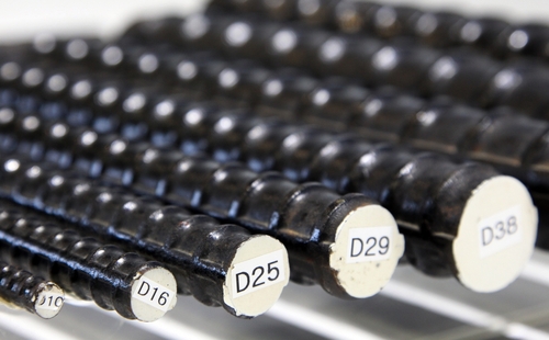 ▲ 현대제철 전기로에서 생산한 탄소저감형 철근 ⓒ현대제철