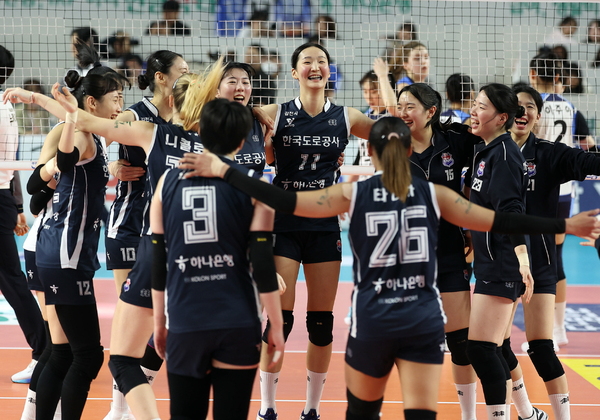 경상권 유일의 여자프로배구단인 한국도로공사 하이패스배구단. 김천시