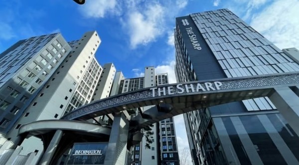 ▲ 3개 층을 수직증축한 잠실 더샵 루벤 단지 전경. ⓒ포스코이앤씨