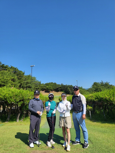 영남리더스 골프회 6월 월례회 조별 사진(정춘근, 이덕희, 우현숙, 권용복)ⓒ김소헌기자