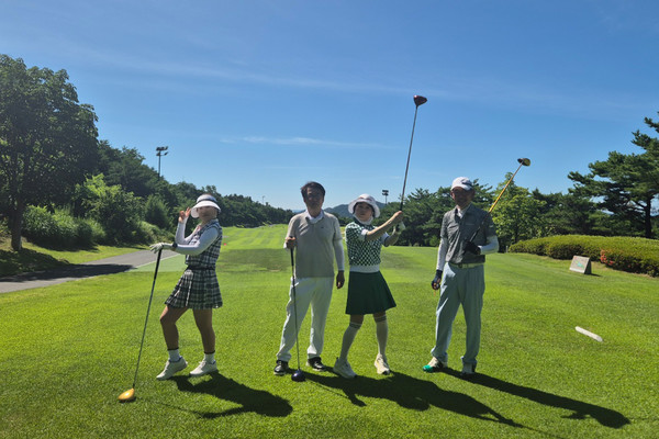 ▲ 영남리더스 골프회 7월 월례회 기념사진(김규희, 김영삼, 한송희, 신영모 회원) ⓒ김소헌기자