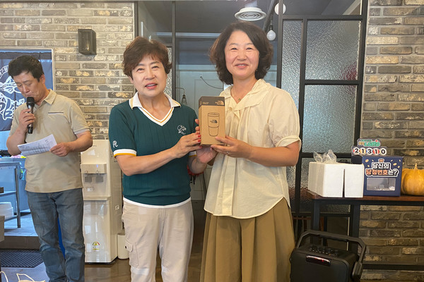 ▲ 영남리더스 골프회 7월 월례회 핸디우승 강인선 회원 ⓒ김소헌기자