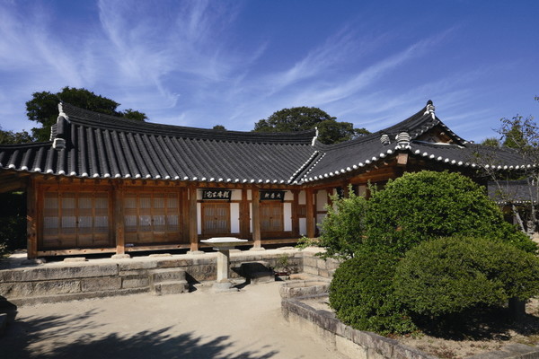 ▲ 최부자집 사랑채 - 일제강점기 시절 독립운동가들의 은신처 역할을 하기도 했던 장소.