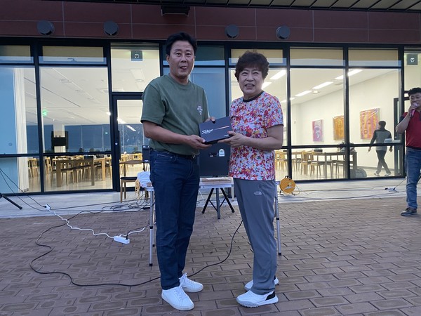 영남리더스포럼 골프회 9월 신페리오 우승 권영대 회원 (영남리더스포럼 골프회 제공)