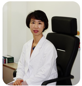 이정미 소아청소년과의원 원장이 POSTECH 학생 위해 장학기금 1억 원 전달했다. ⓒ포스텍