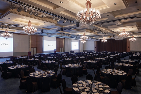 2025 APEC 정상회의 공식 만찬장으로 선정된 라한셀렉트 경주 호텔의 컨벤션홀 내부 ⓒ라한셀렉트 경주